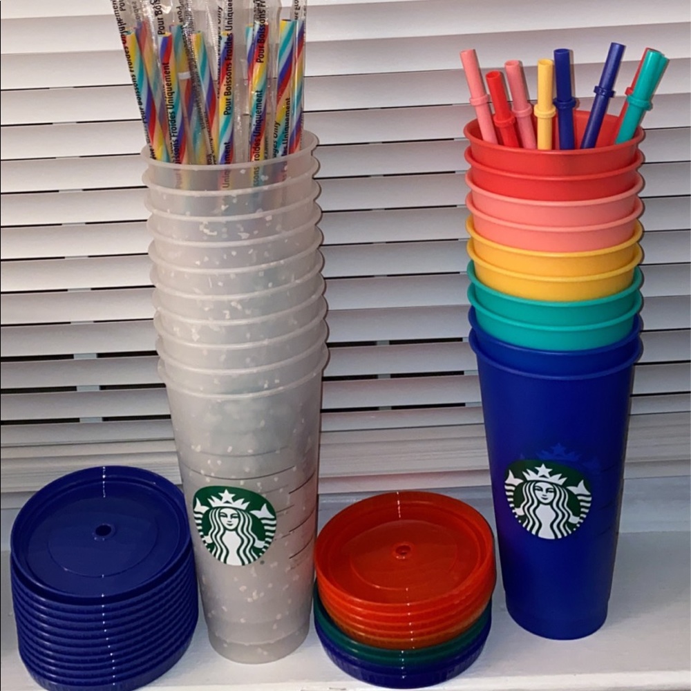 Starbucks Color Changing Cups🌈